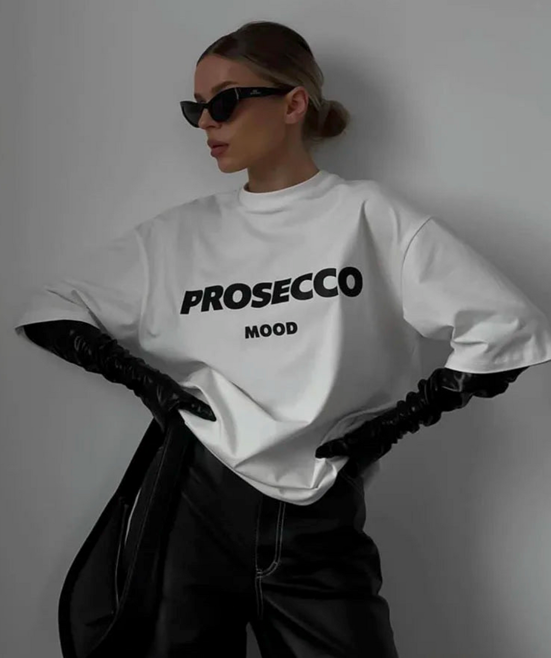 Barbara™ - Oversized T-Skjorta med Grafiskt Tryck